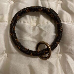 Cell Phone Accessary Wrislet add on